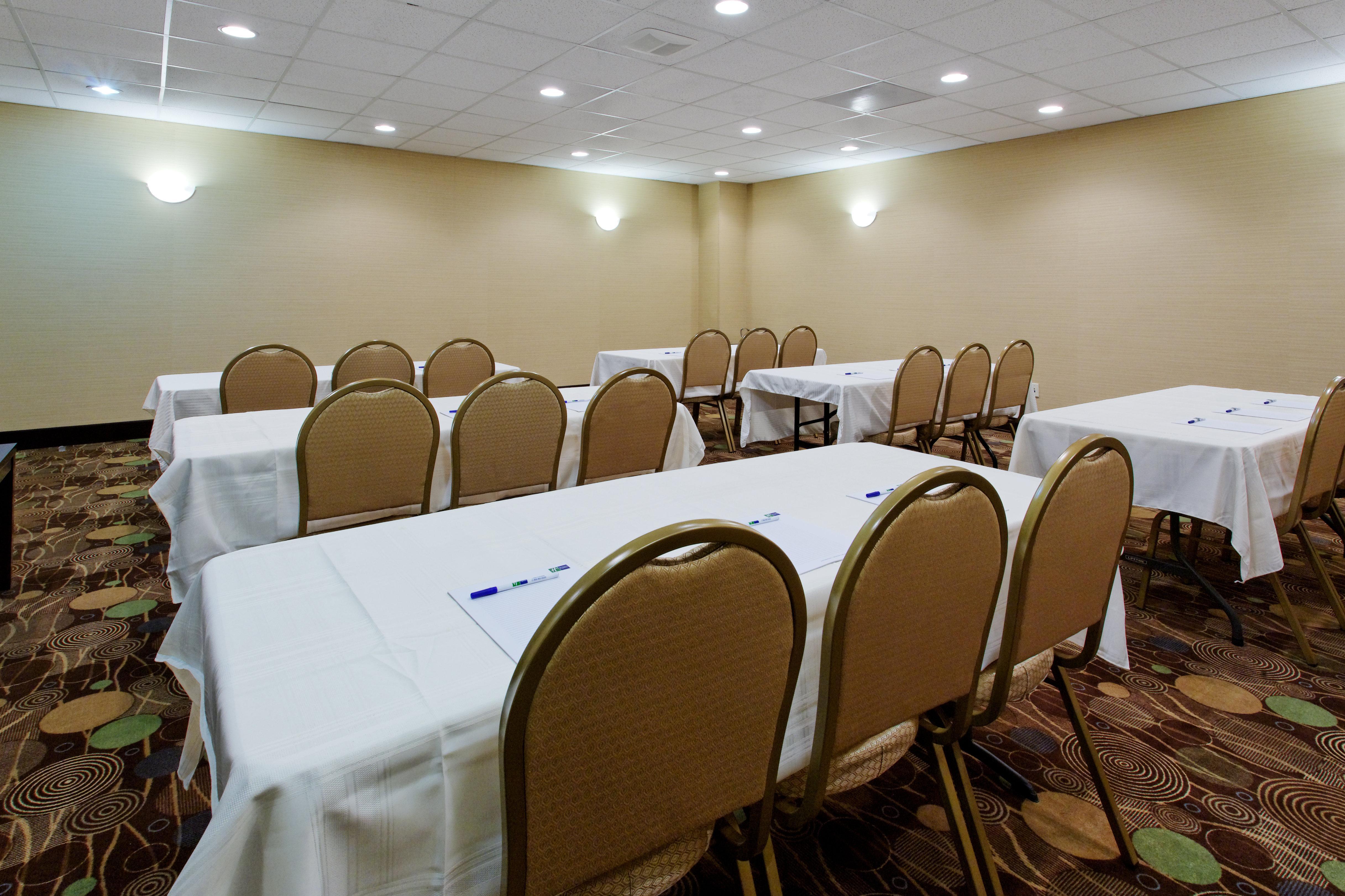 Holiday Inn Express Benicia By Ihg Exterior photo